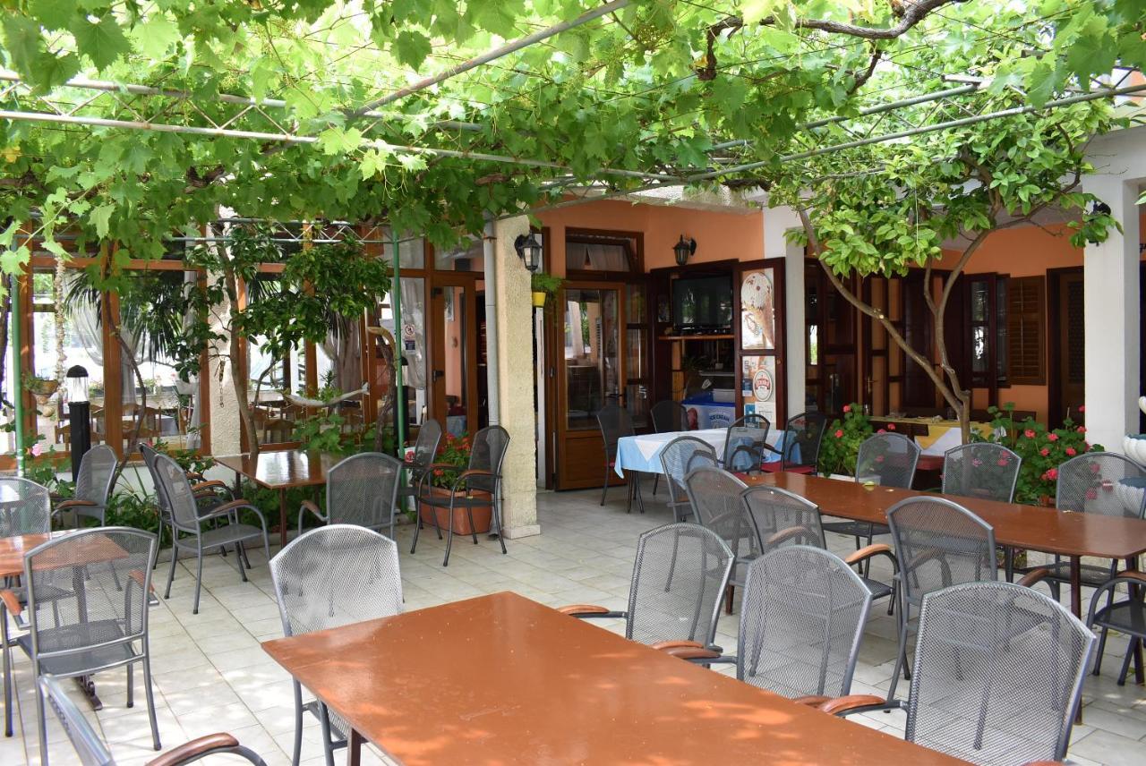 Apartament Banjol 외부 사진